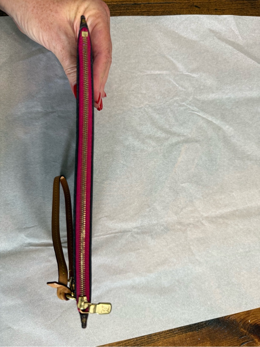 Louis Vuitton Brown Monogram Wristlet with Pink Trim - Picture 4 of 8